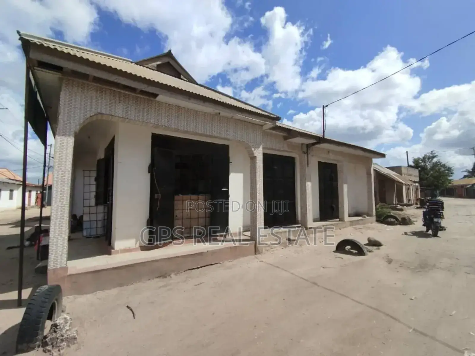 3bdrm House in Mbagala Chamazi Saku, Temeke for sale