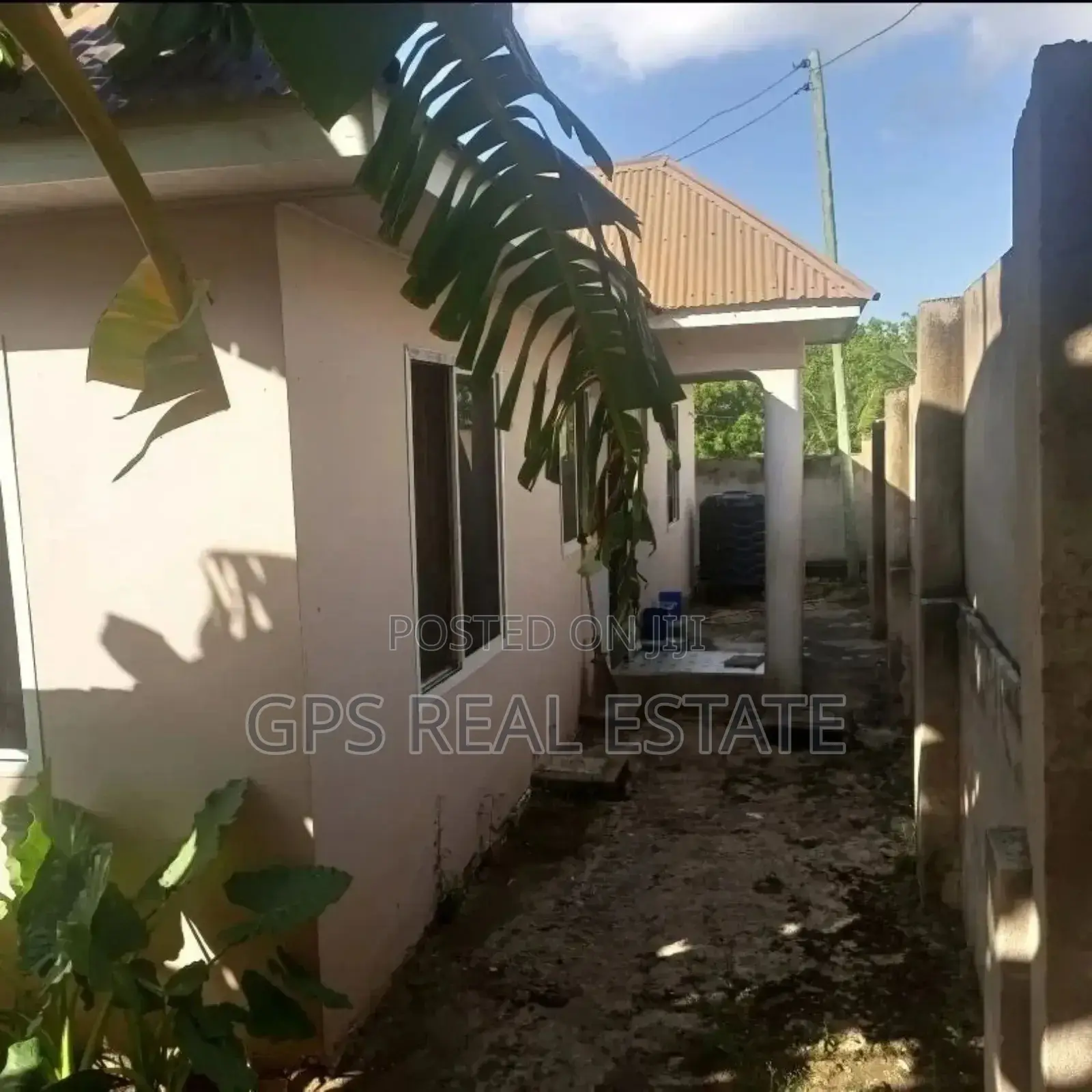 3bdrm House in Kilimahewa, Kinondoni for sale