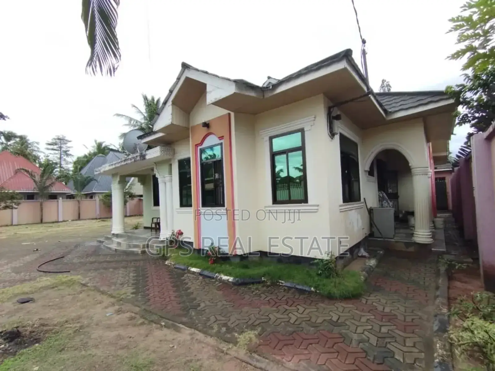3bdrm House in Kivule Frem 10, Ilala for sale