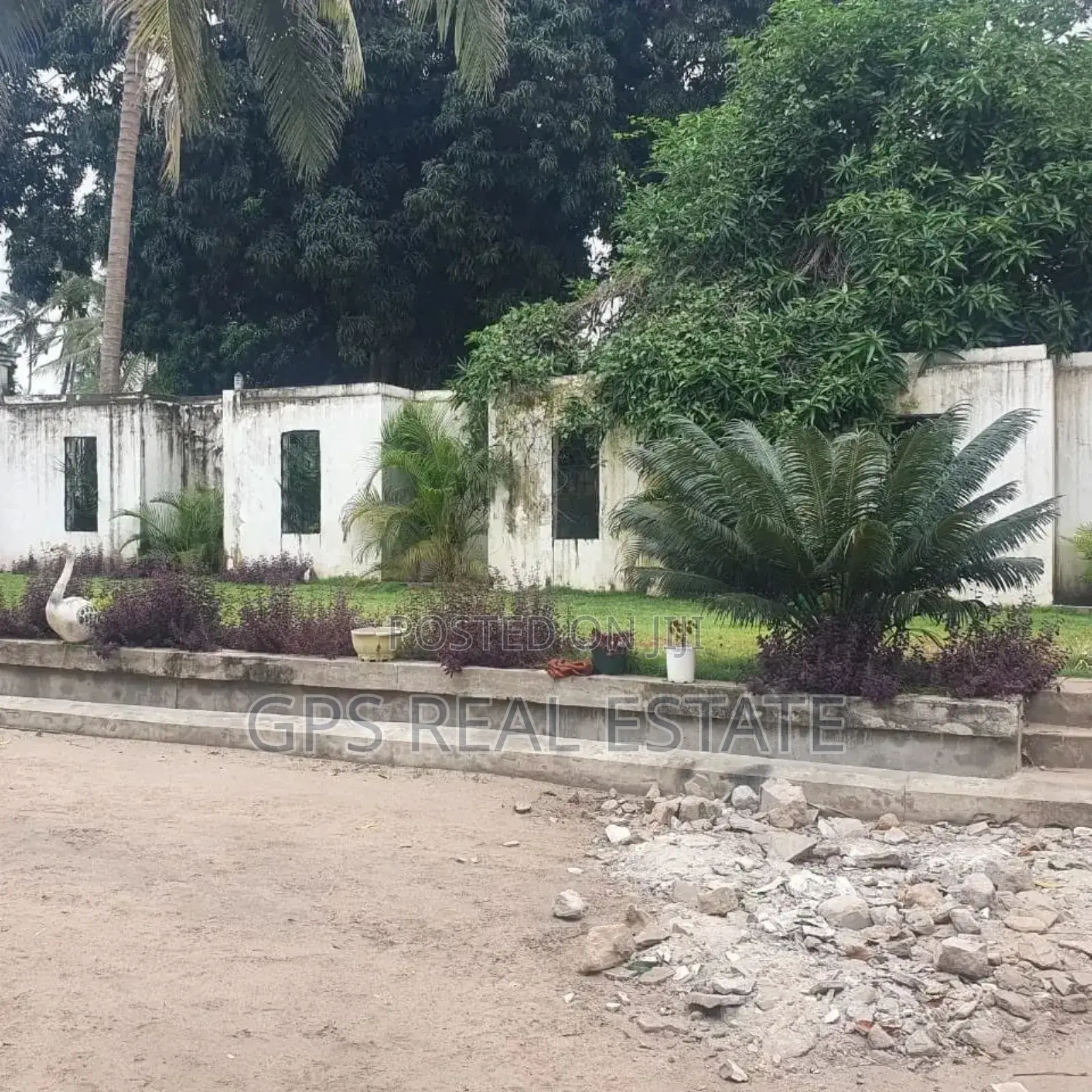 3bdrm House in Kibada, Kigamboni for sale