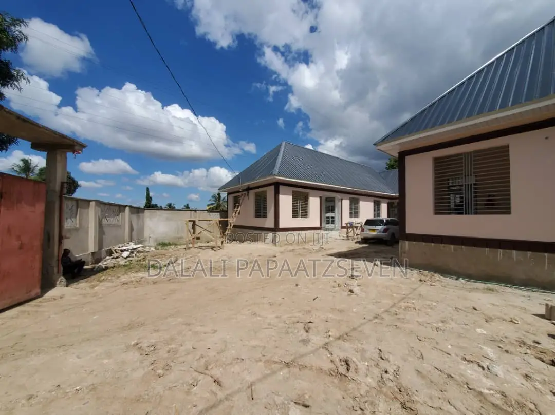 1bdrm Apartment in Dalalipapaatzseven, Kimara for rent