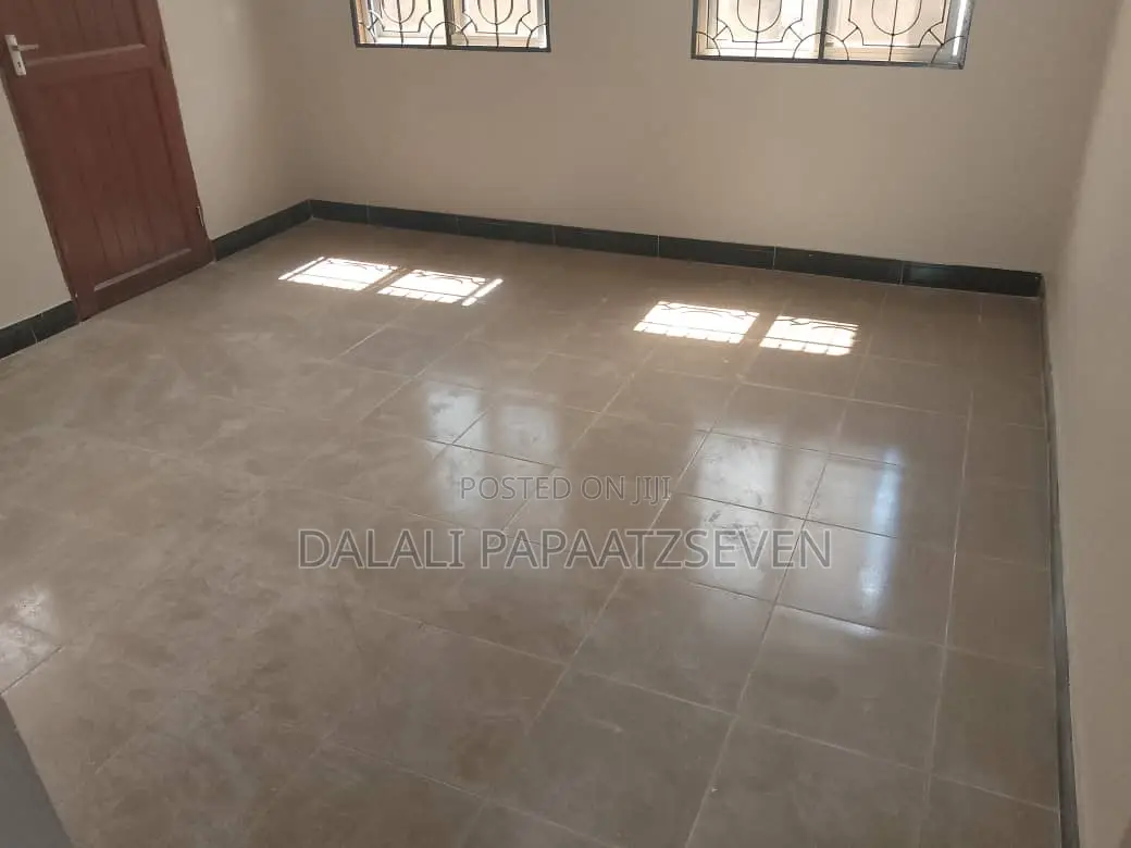 2bdrm Apartment in Dalalipapaatzseven, Bunju for rent