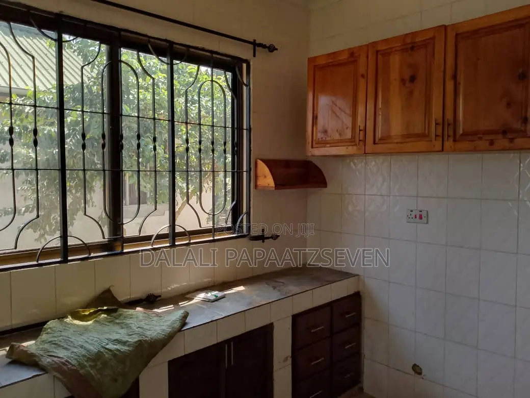 2bdrm Apartment in Dalalipapaatzseven, Bunju for rent