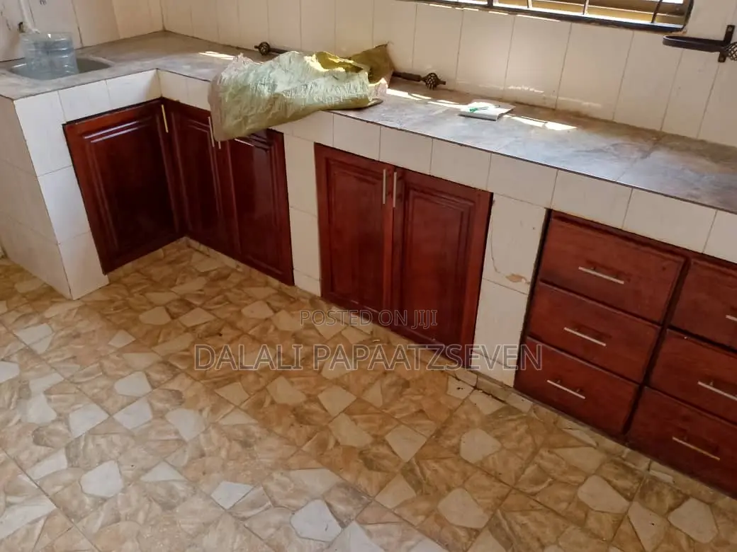 2bdrm Apartment in Dalalipapaatzseven, Bunju for rent
