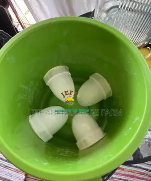Feeder Za Chakula Kwa Mifugo Yote