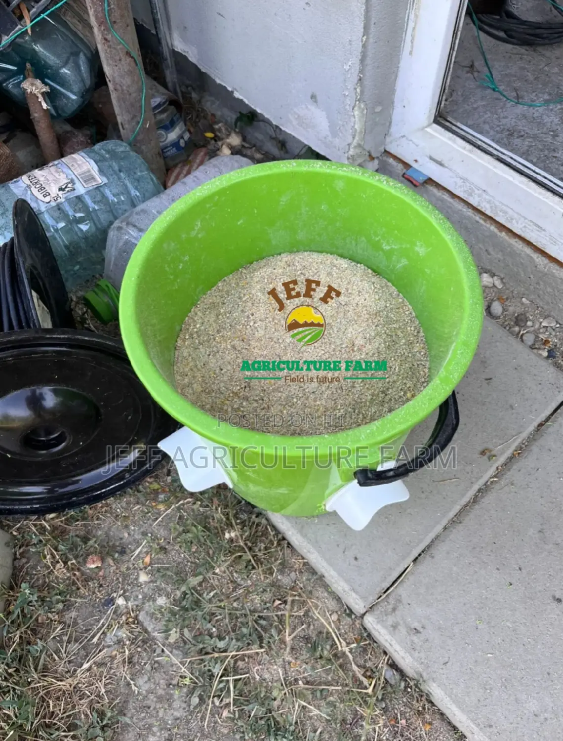 Feeder Za Chakula Kwa Mifugo Yote
