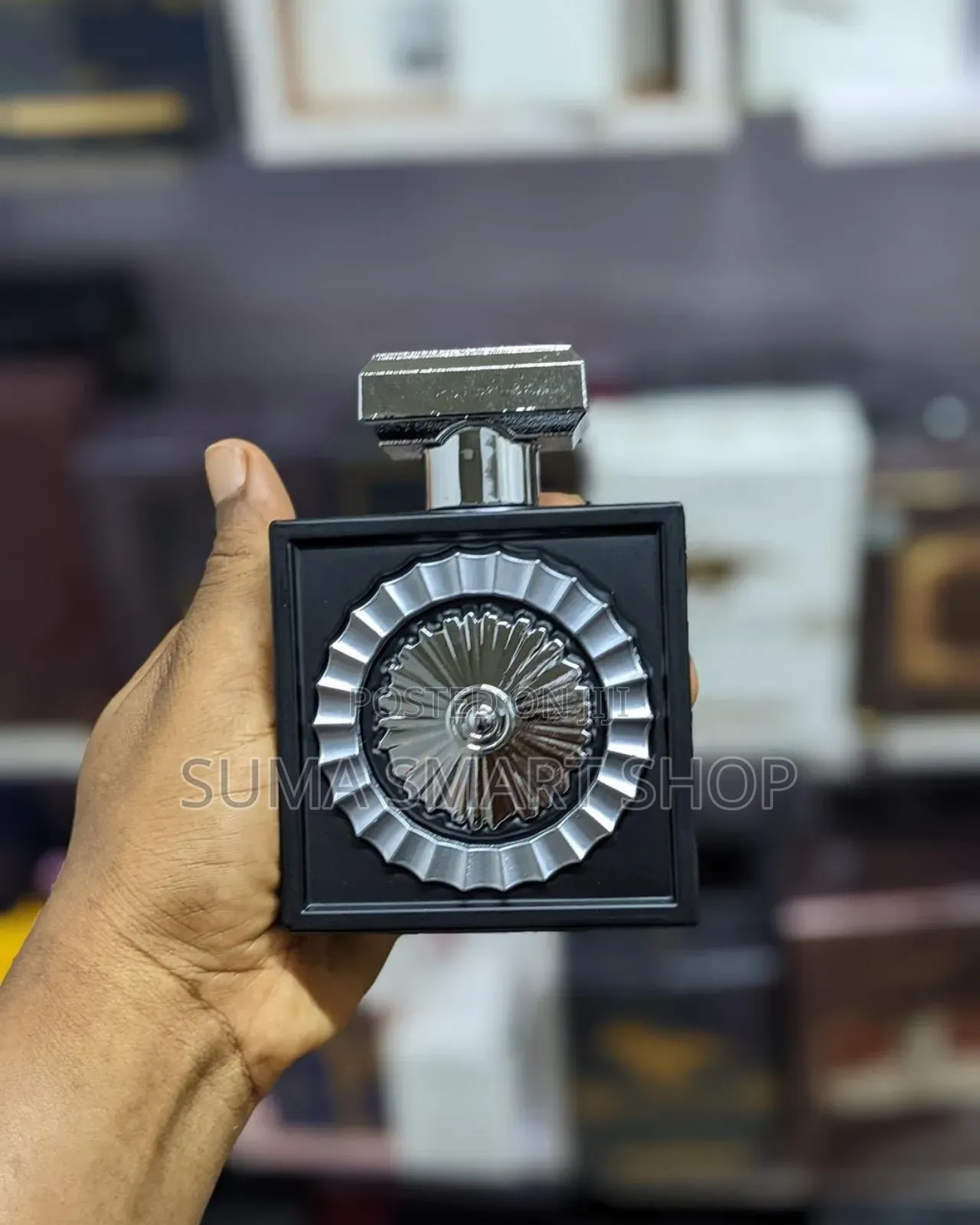 WAJOOD Perfume . (Tanzania , Dar )