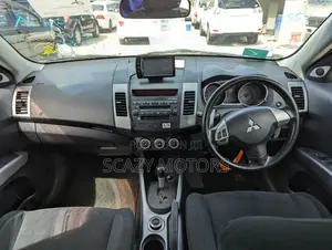 Mitsubishi Outlander 2006 Silver