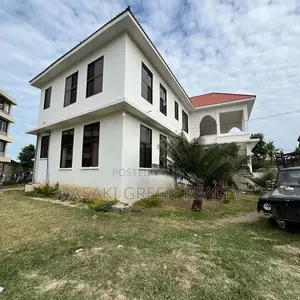 4bdrm House in Bahari Beach Estate, Kinondoni for sale