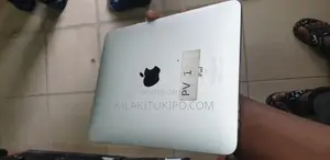Apple iPad Wi-Fi 16 GB Silver