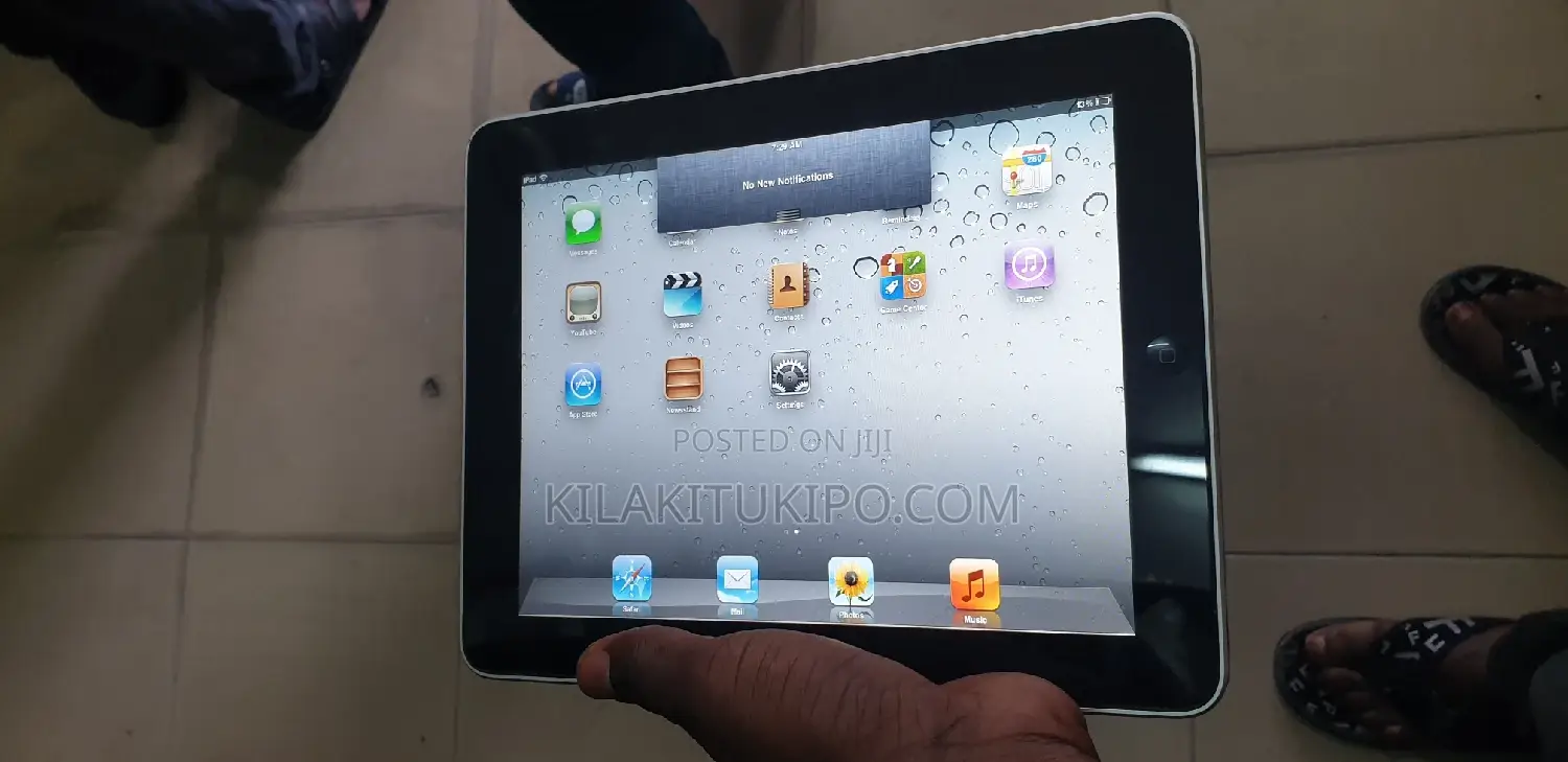 Apple iPad Wi-Fi 16 GB Silver