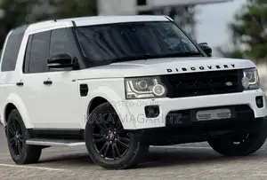 Land Rover Discovery 2012 White