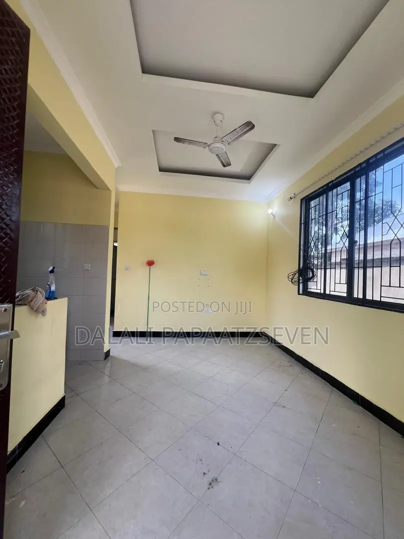 1bdrm Apartment in Dalalipapaatzseven, Kinondoni for rent