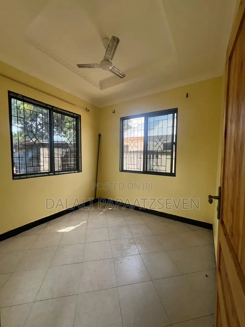 1bdrm Apartment in Dalalipapaatzseven, Kinondoni for rent