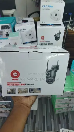 PTZ 4G Camera Outdoor With SIM Card No Wifi Solar Powered