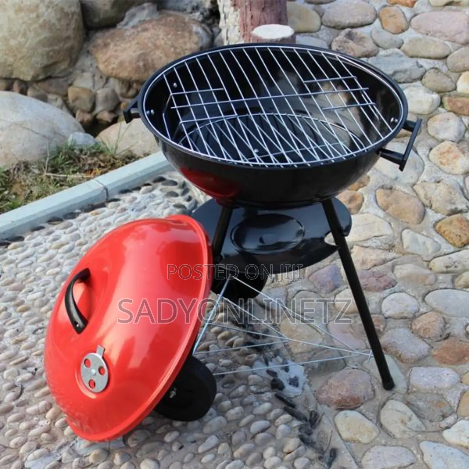 Barbecue Charcoal Grill With Wheels