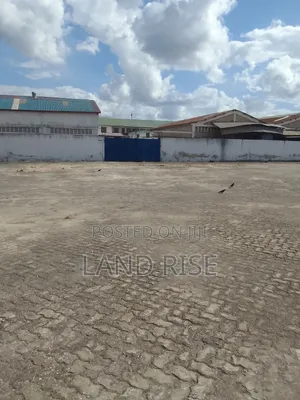 2000 SQM Warehouse With Yard
