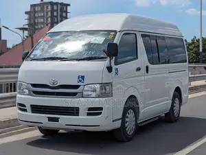 Toyota HiAce 2010 White