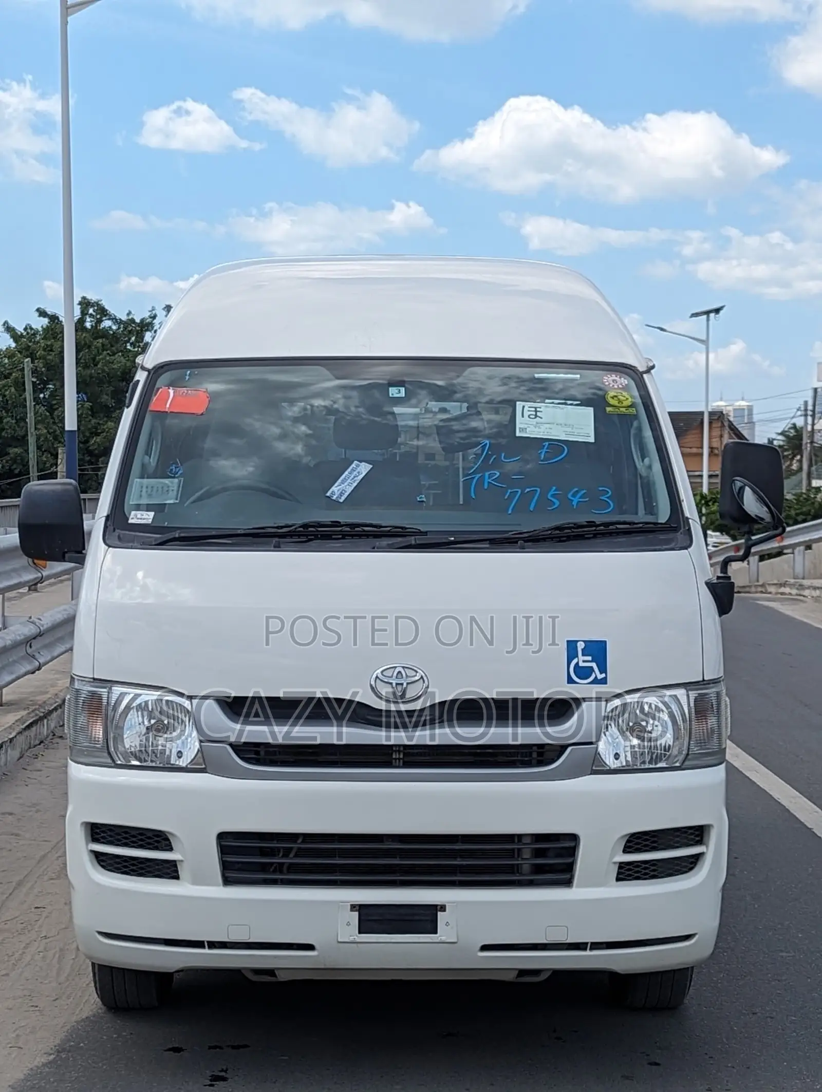 Toyota HiAce 2010 White