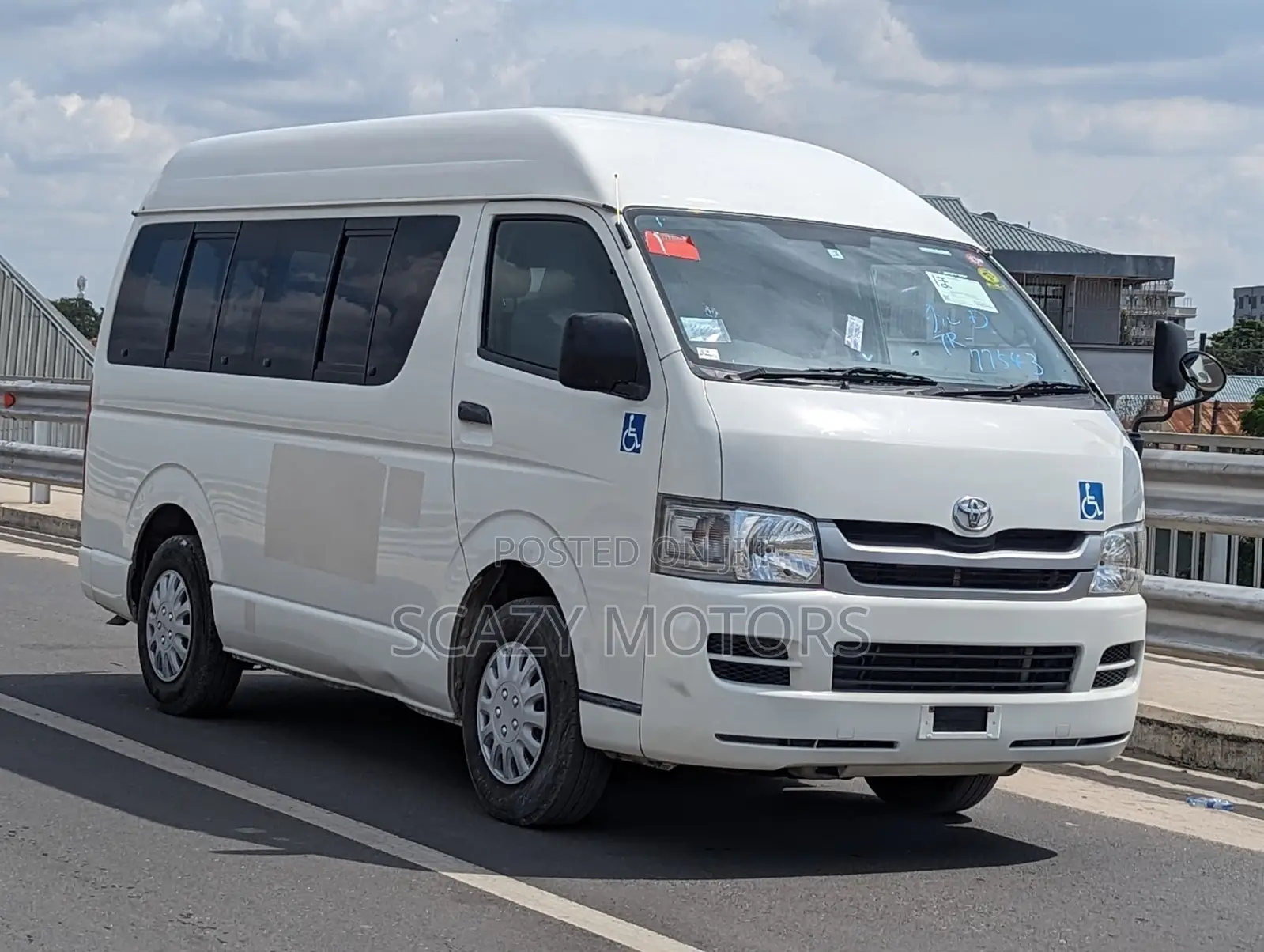 Toyota HiAce 2010 White