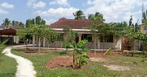 4bdrm House in Kawe Beach for rent