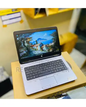 Laptop HP ProBook 645 8GB AMD A8 HDD+SSD 500GB