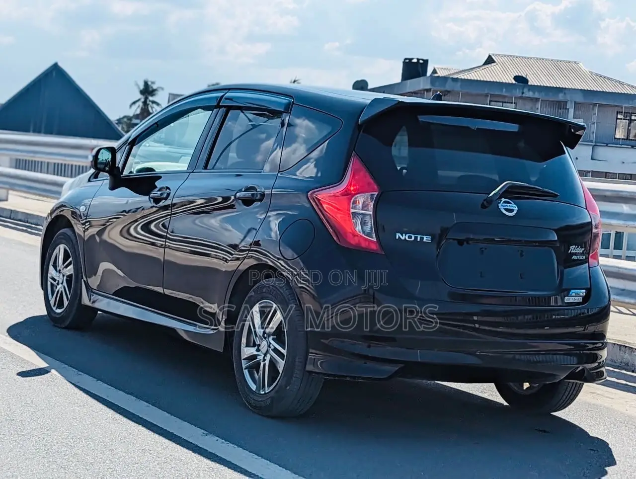 Nissan Note 2013 Black