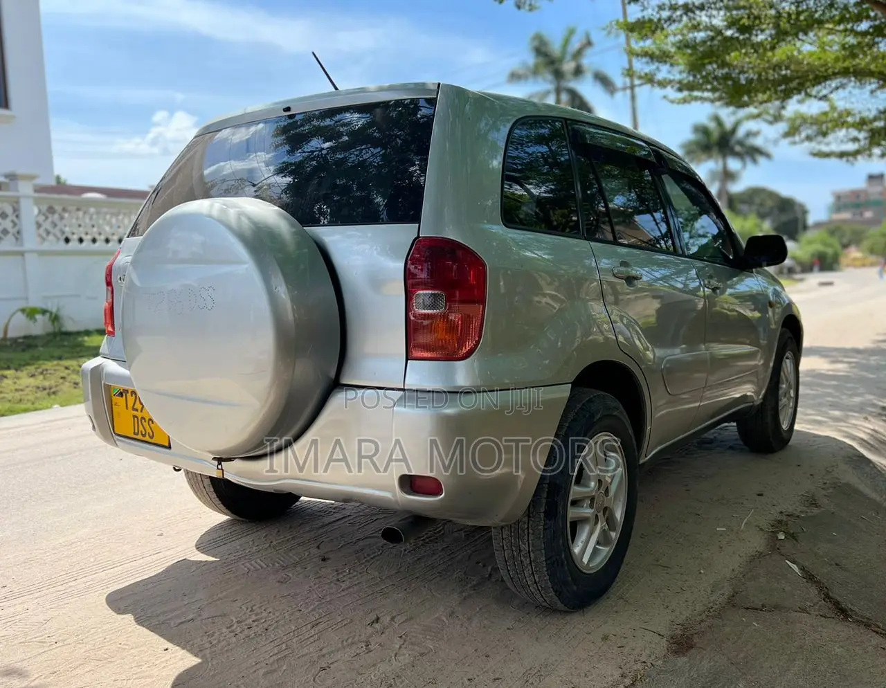 Toyota RAV4 Automatic 2000 Silver