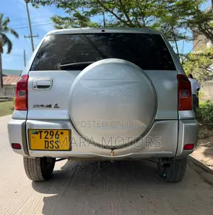 Toyota RAV4 Automatic 2000 Silver