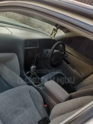 Toyota Cresta 2000 White