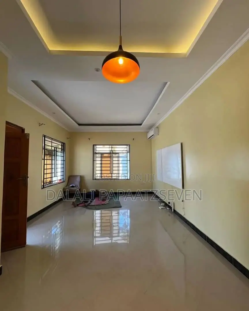3bdrm House in Dalalipapaatzseven, Kinondoni for rent