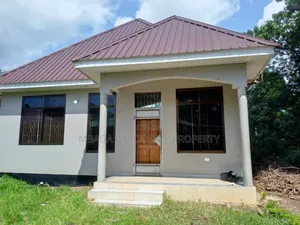 2bdrm Apartment in Leaders, Kiomoni for rent