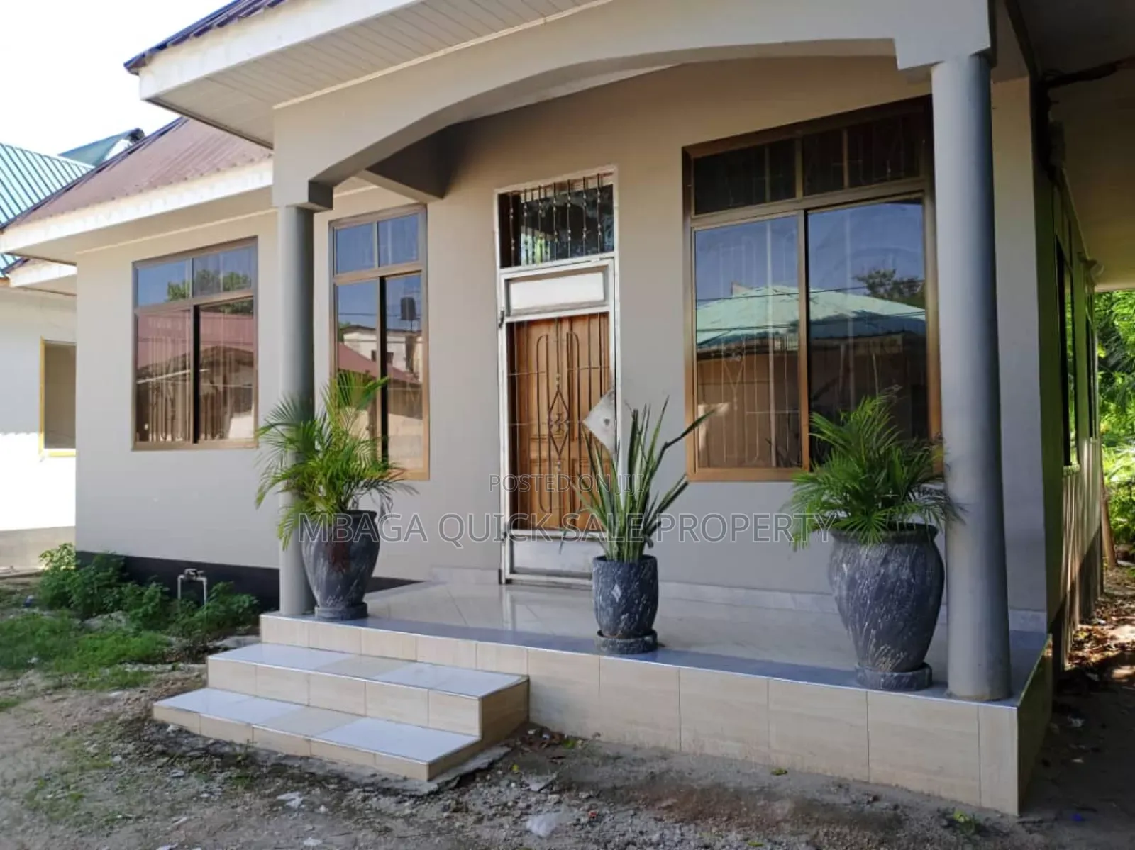 2bdrm Apartment in Leaders, Kiomoni for rent