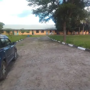 Shule Ya Msingi Inauzwa
