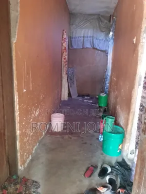 8bdrm Apartment in Tanzania Daresalaam, Ilala for sale