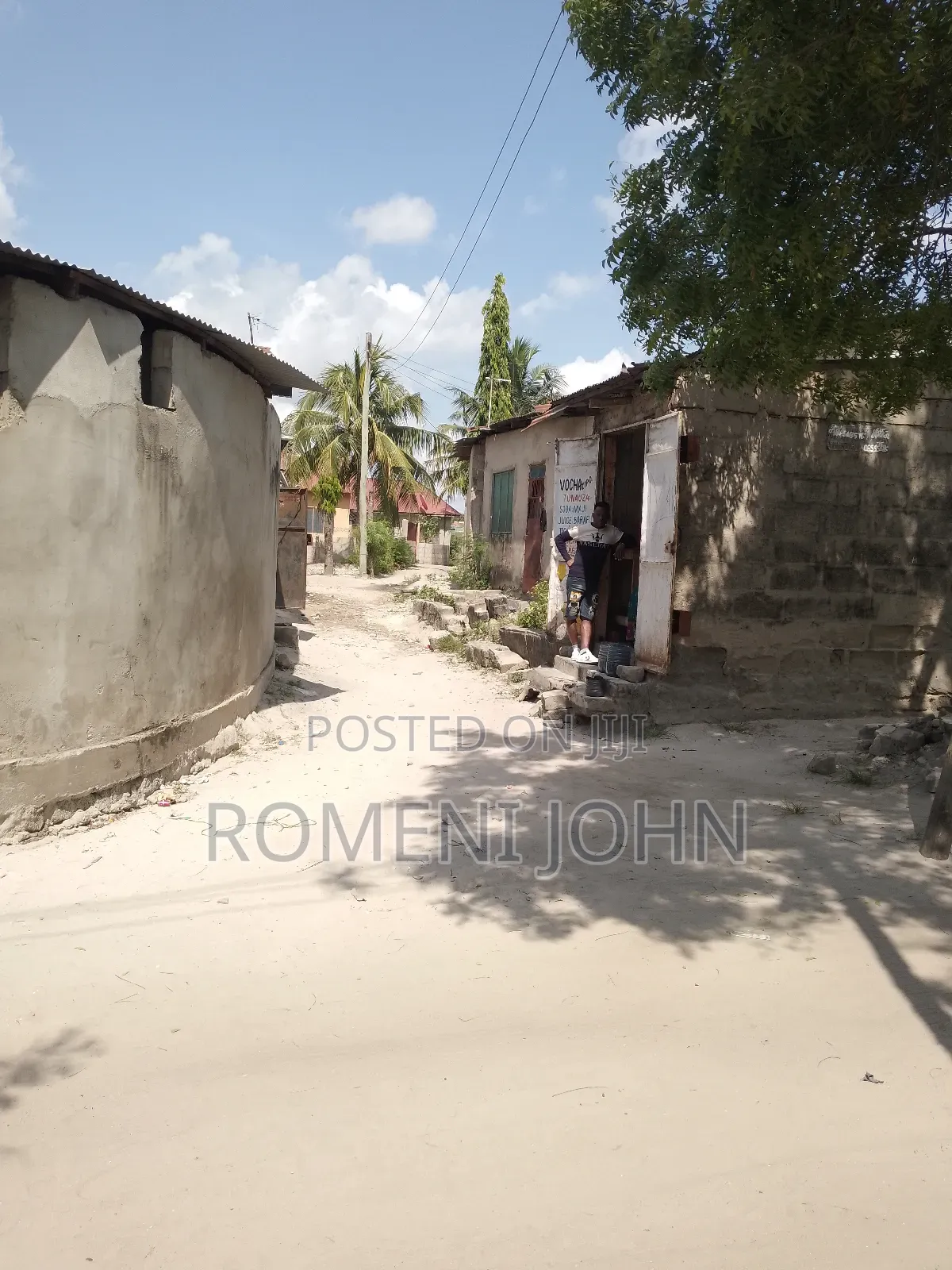 8bdrm Apartment in Tanzania Daresalaam, Ilala for sale