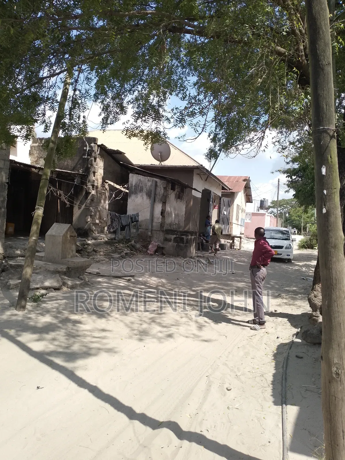 8bdrm Apartment in Tanzania Daresalaam, Ilala for sale