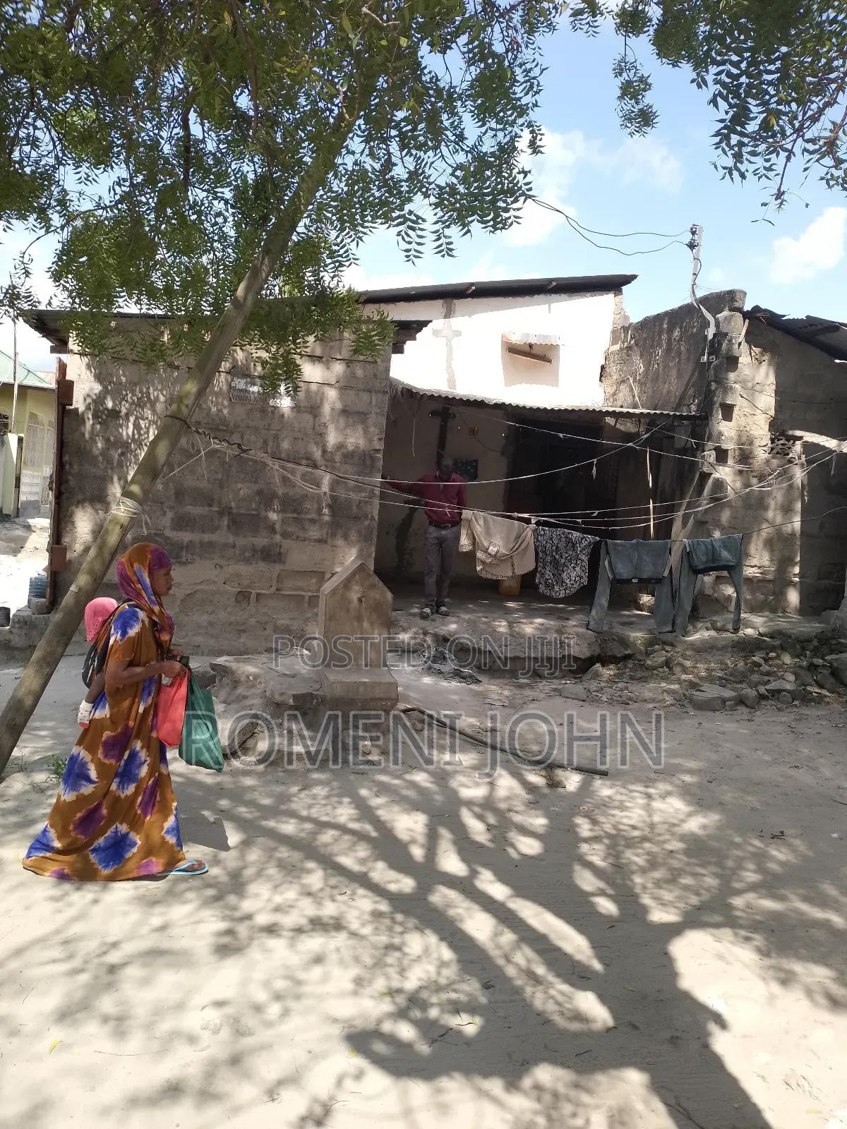 8bdrm Apartment in Tanzania Daresalaam, Ilala for sale