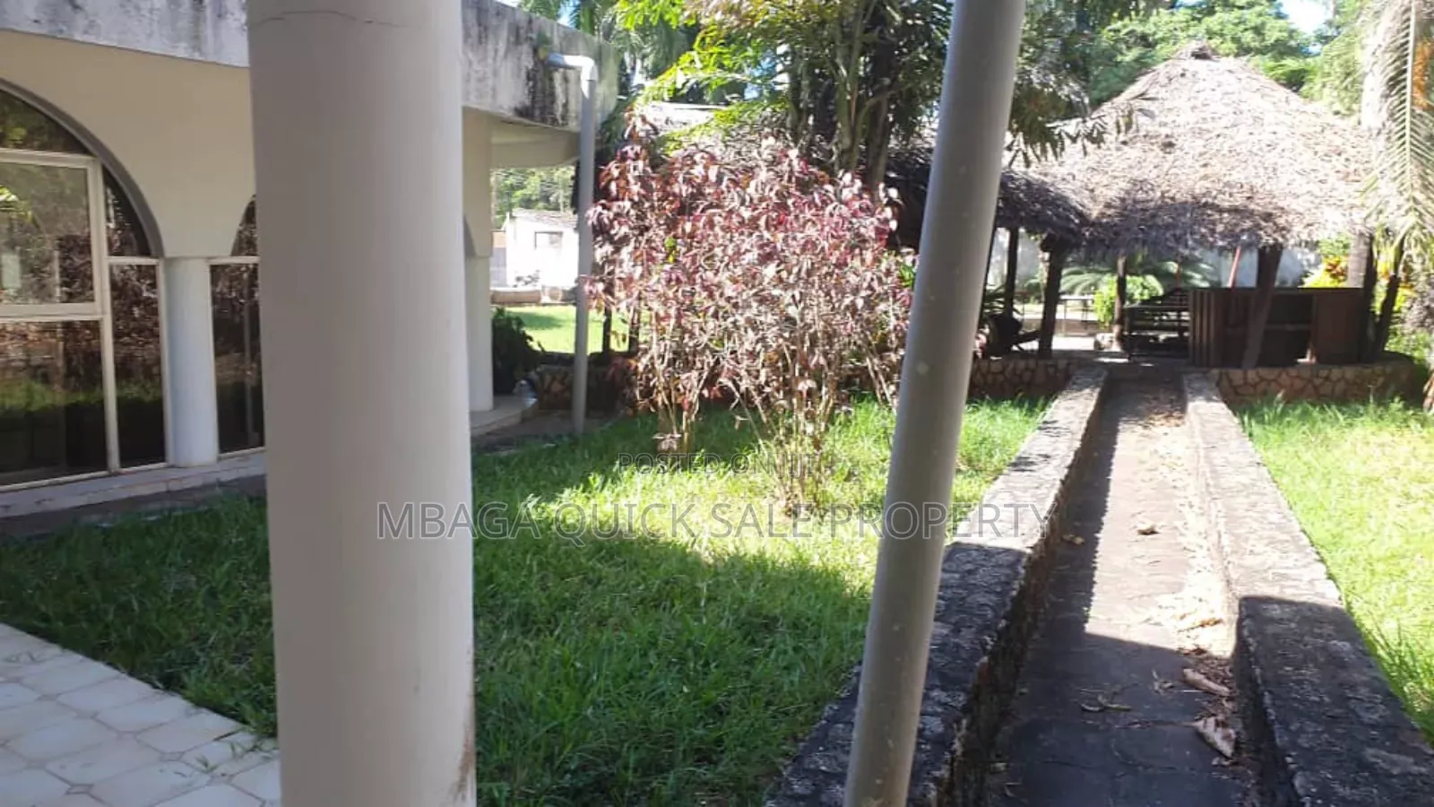 13bdrm House in Avocado, Mikocheni for rent