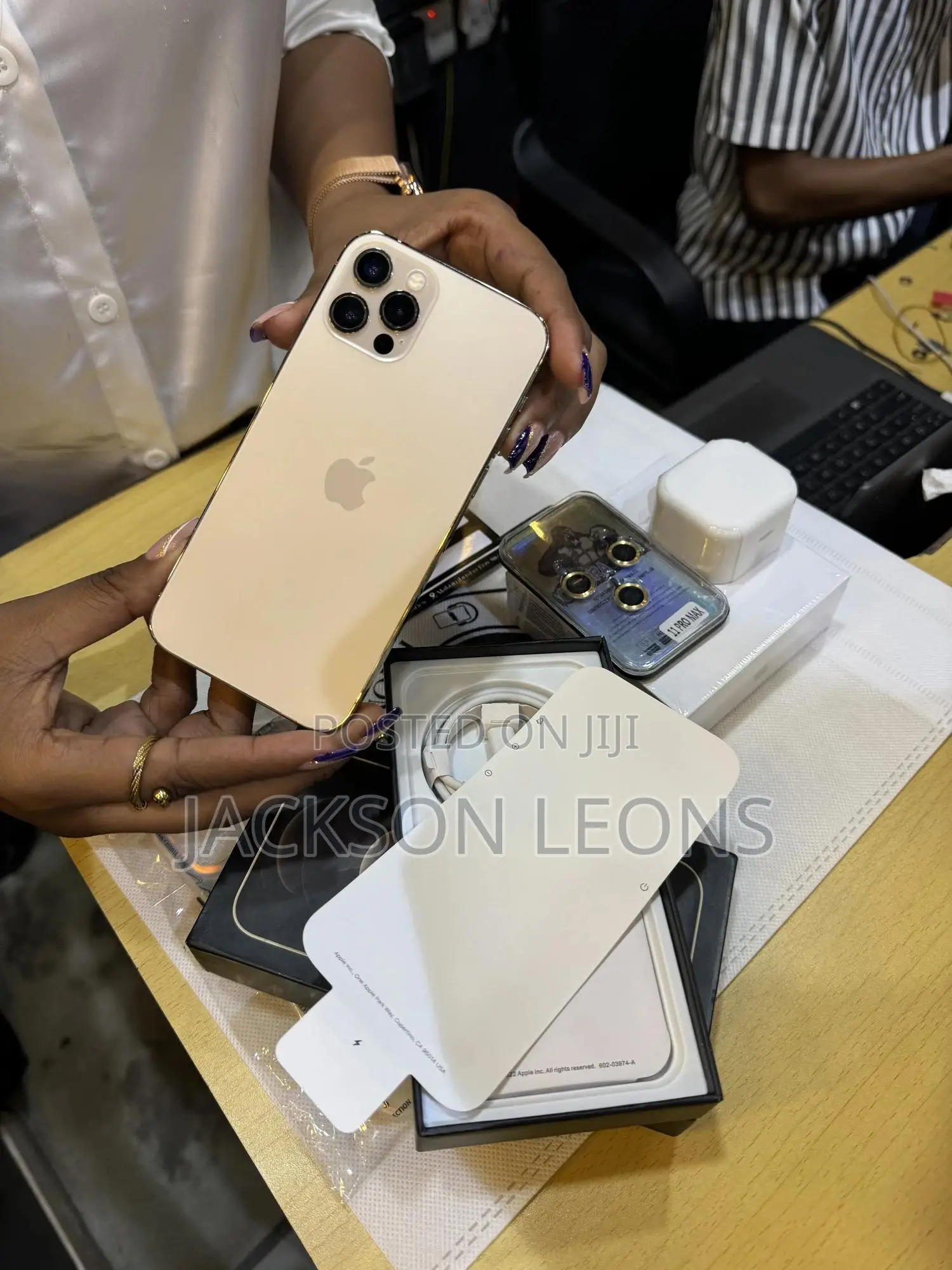 New Apple iPhone 12 Pro Max 256 GB Gold