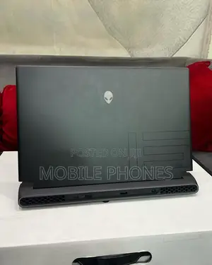 New Laptop Alienware M17x R2 32GB Intel Core i7 HDD+SSD 1T