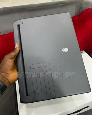 New Laptop Alienware M17x R2 32GB Intel Core i7 HDD+SSD 1T