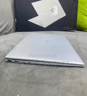 New Laptop HP Envy X360 8GB Intel Core I7 SSD 512GB