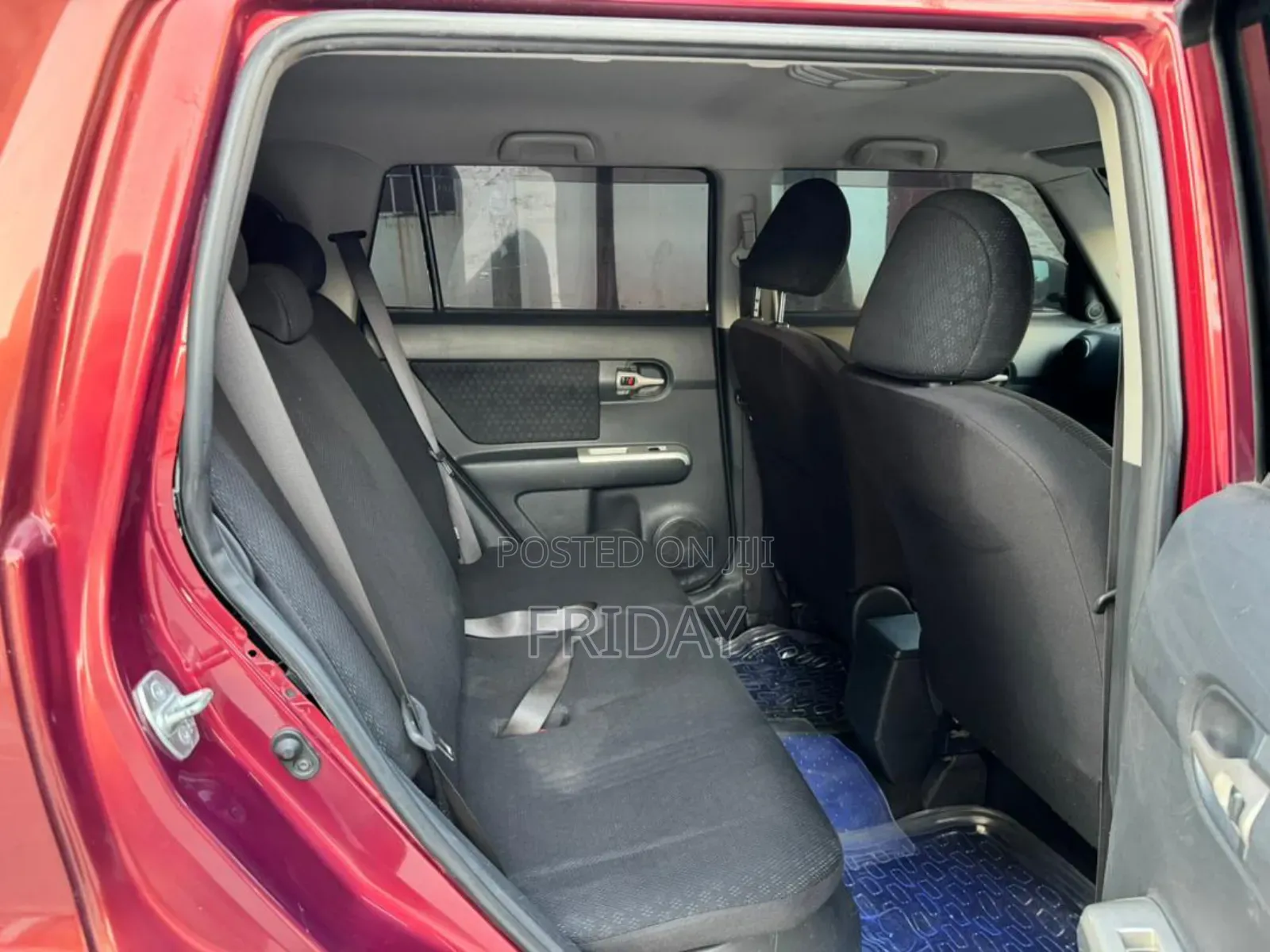 Toyota Corolla Rumion 2011 Red