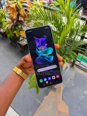 New Samsung Galaxy Z Flip 3 128 GB Purple