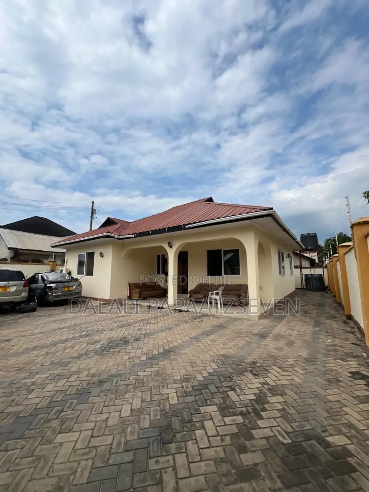 3bdrm House in Dalalipapaatzseven, Kinondoni for rent