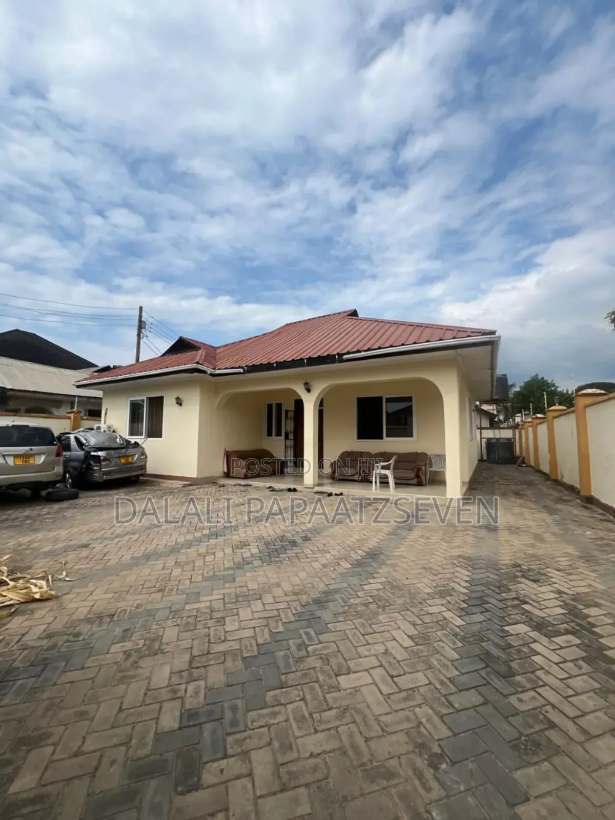 3bdrm House in Dalalipapaatzseven, Kinondoni for rent