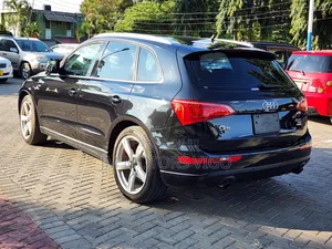 Audi Q5 2012 Black