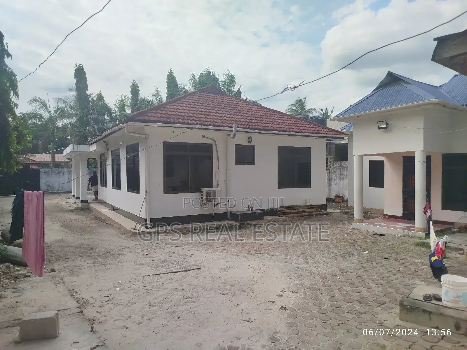 3bdrm House in Kibada, Kigamboni for sale