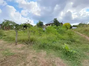 Kiwanja Kwa Ajili Ya Makazi